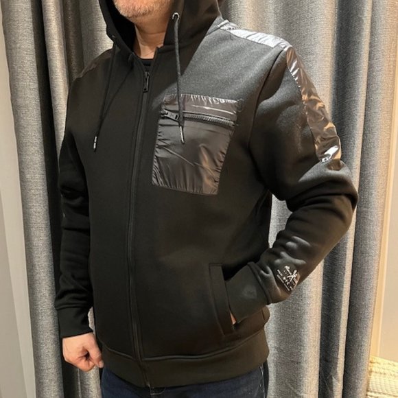 Marc Ecko black hoodie - Picture 1 of 6